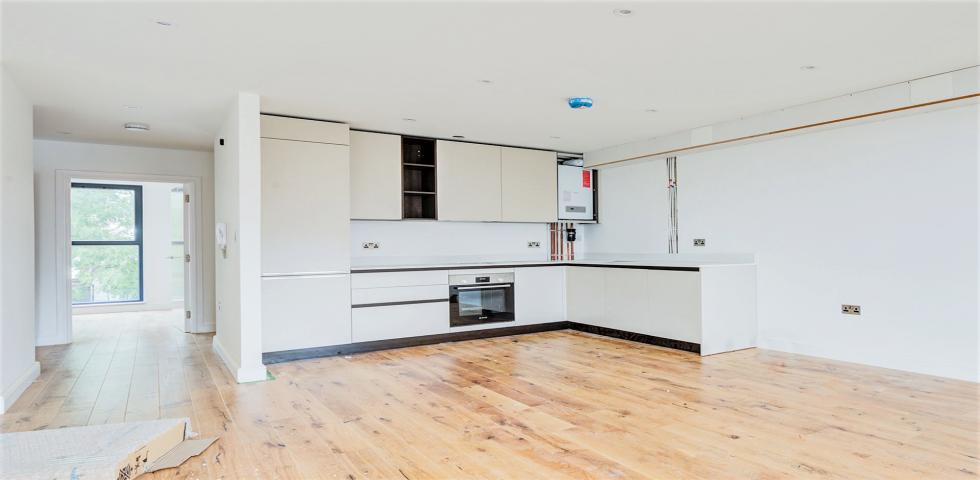 			2 Bedroom, 1 bath, 1 reception Apartment			 Oxgate Farm Works, CRICKLEWOOD